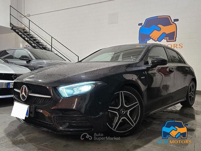 Usata Mercedes A180 Premium 116 CV (85 kW) 2022 Nero Berlina