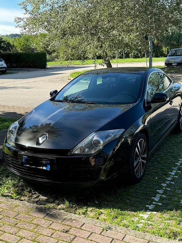 Usata Renault Laguna Coupé 150 CV (110 kW) 2011 Nero Coupé