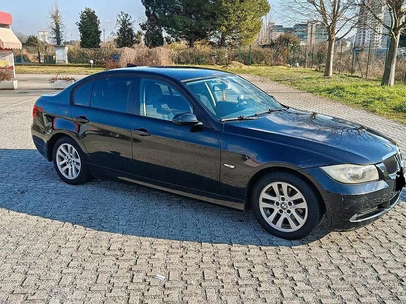 Usata BMW 320 Efficient Dynamics 163 CV (119 kW) 2007 Nero Berlina