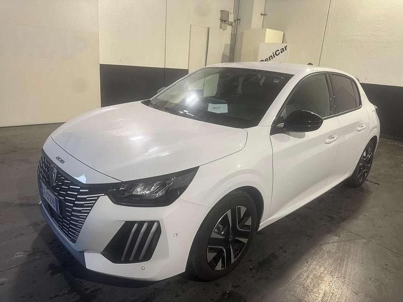 Bianco Usata 2025 Peugeot 208 Allure Due volumi | 20.490 € - Immagine 1/4