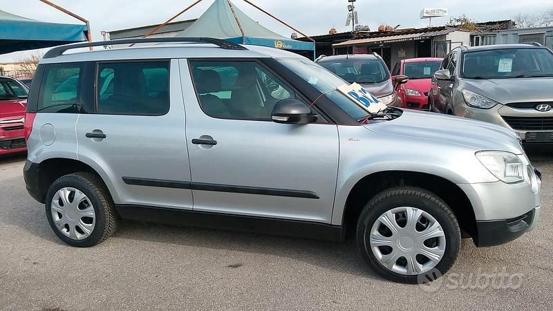 Usata Skoda Yeti 2010 Grigio SUV