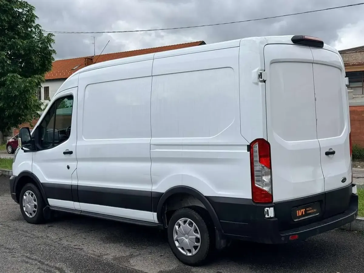 Usata Ford Transit 131 CV (96 kW) 2019 Bianco Furgone