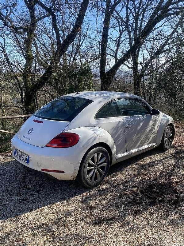 Usata VW Beetle Design 105 CV (77 kW) 2012 Utilitaria