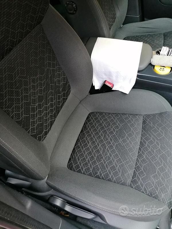 Usata Peugeot 3008 Business-Line 130 CV (95 kW) 2016 Nero SUV