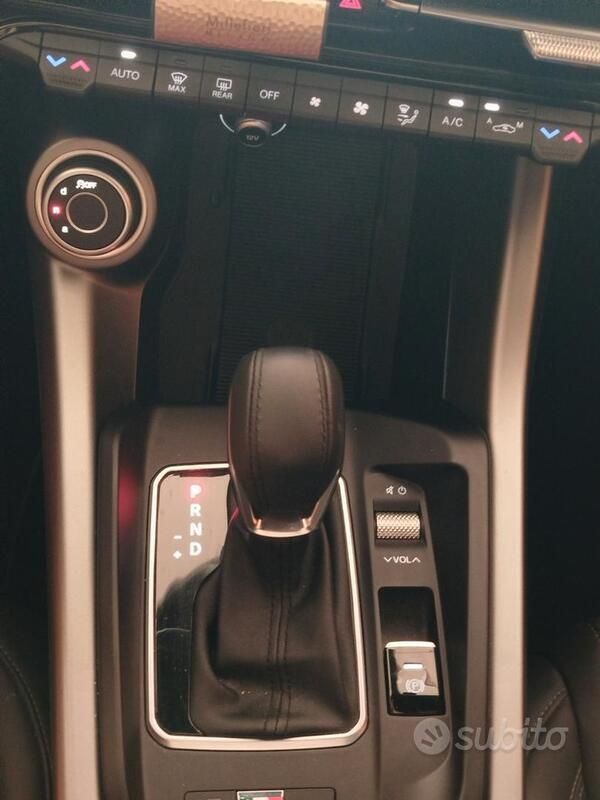 Usata Alfa Romeo Tonale 160 CV (117 kW) 2024 Grigio SUV