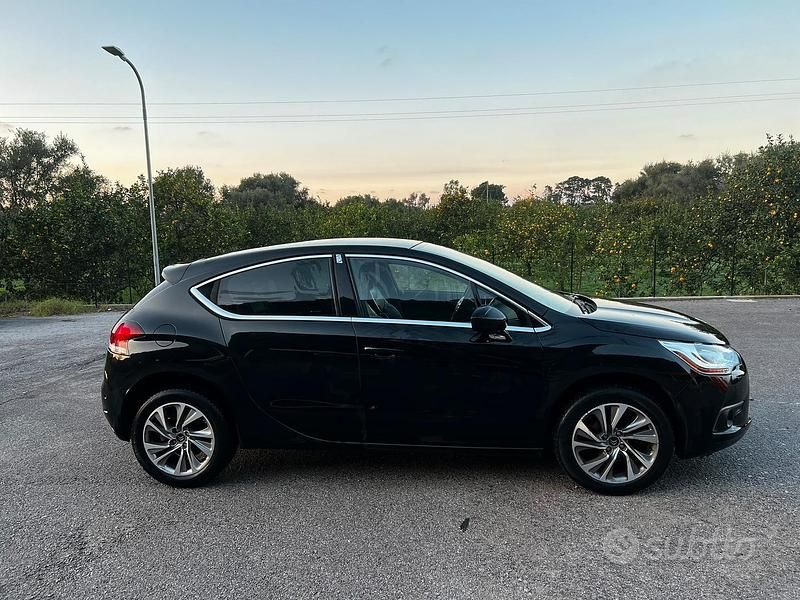 Usata Citroën DS4 So Chic 115 CV (84 kW) 2013 Nero Utilitaria