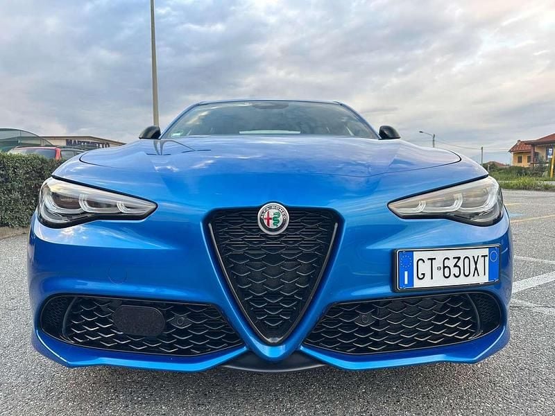 Usata Alfa Romeo Giulia Sprint 280 CV (205 kW) 2024 Blu/azzurro Berlina