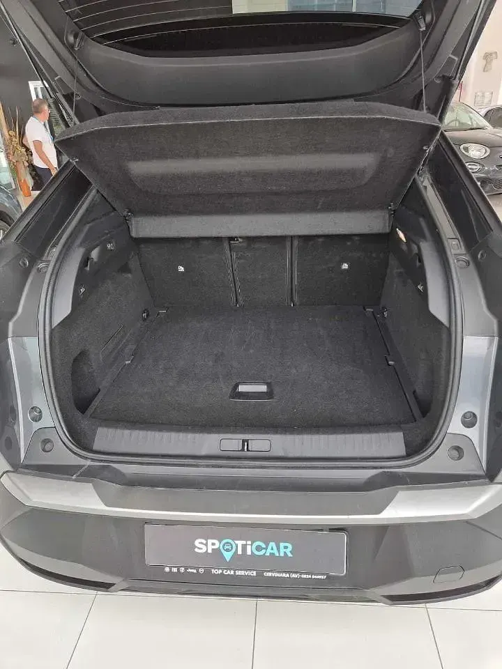 Usata Peugeot 3008 Allure 195 CV (143 kW) 2025 Grigio SUV