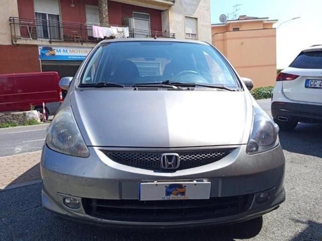 Usata Honda Jazz 77 CV (56 kW) 2007 Grigio Utilitaria