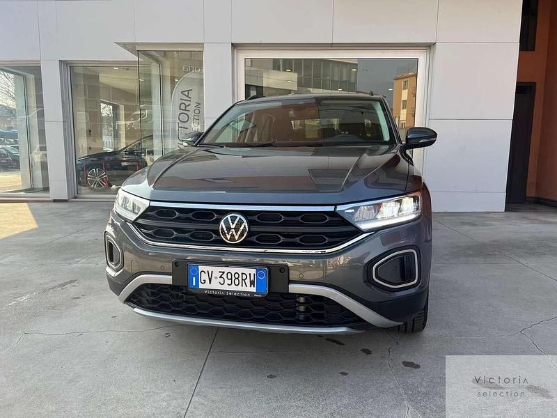 Usata VW T-Roc Life 150 CV (110 kW) 2024 Grigio SUV