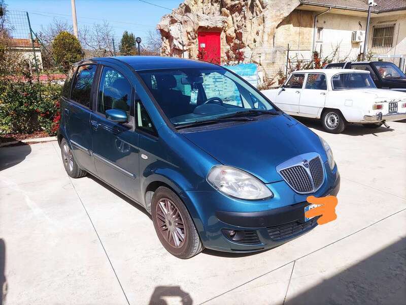 Usato 2004 Lancia Musa 1.4 LPG_Hybrid 90 CV (2.300 €)