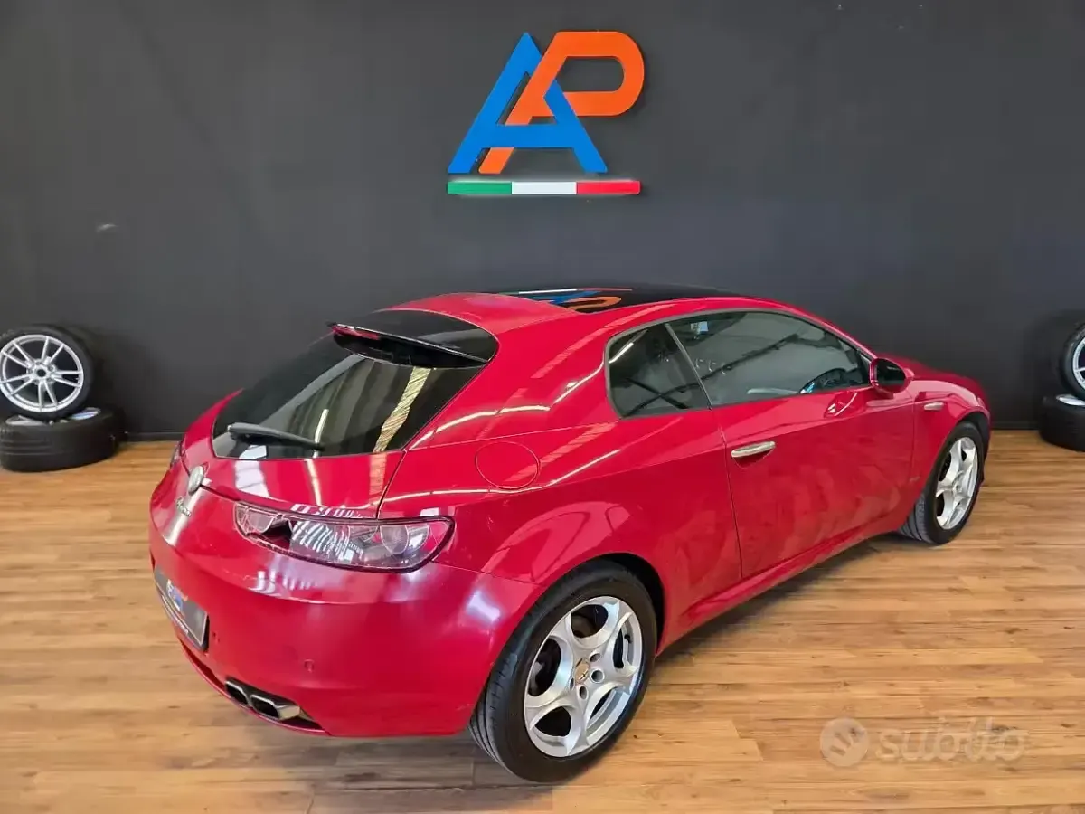 Usata Alfa Romeo Brera 185 CV (136 kW) 2008 Rosso Coupé