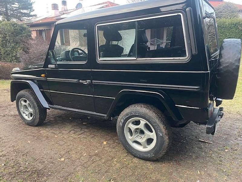 Usata Mercedes G240 72 CV (52 kW) 1987 Nero SUV