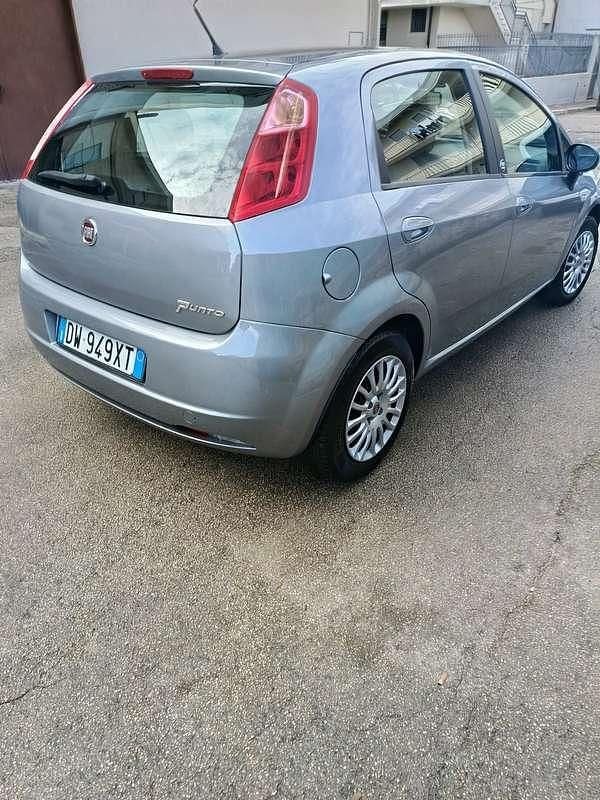 Usata Fiat Grande Punto Dynamic 90 CV (66 kW) 2009 Utilitaria