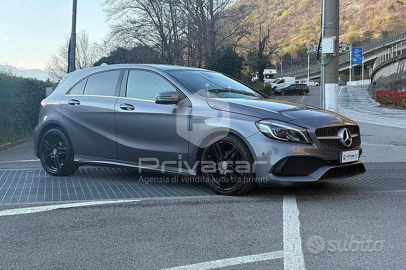 Usata Mercedes A180 Premium 108 CV (79 kW) 2016 Grigio Utilitaria
