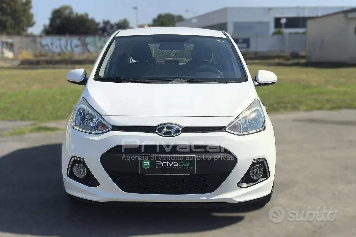 Usata Hyundai i10 66 CV (48 kW) 2016 Bianco Utilitaria