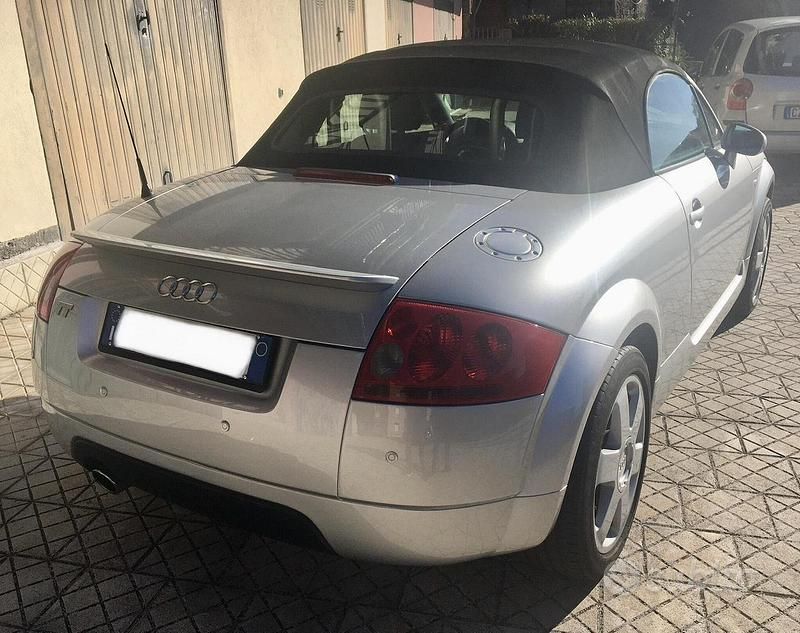 Usata Audi TT Roadster 180 CV (132 kW) 2000 Grigio Cabrio
