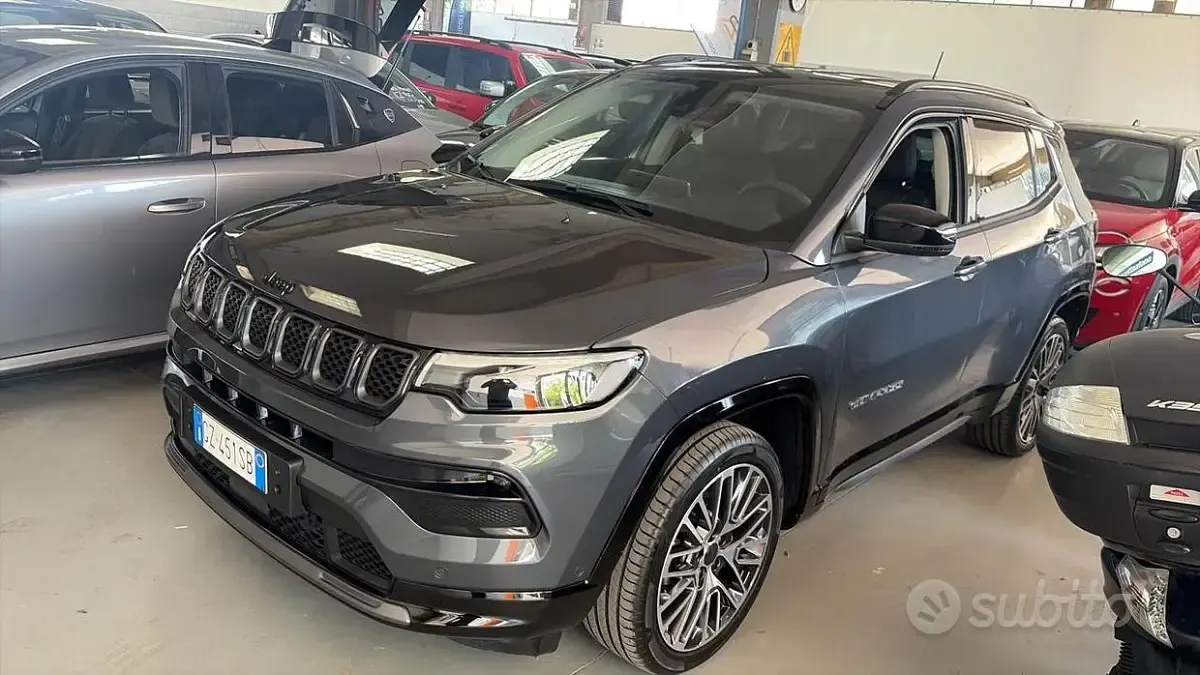 Usata Jeep Compass Summit 131 CV (96 kW) 2025 SUV