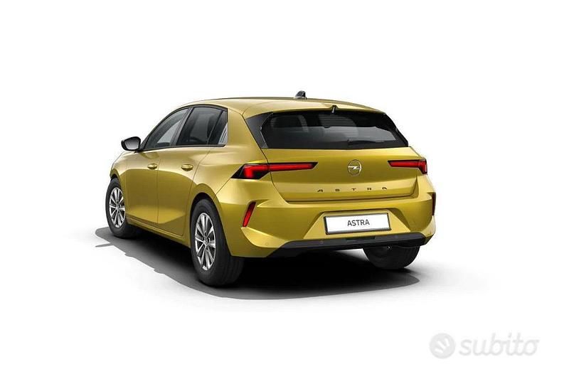 Usata Opel Astra Elegance 131 CV (96 kW) 2023 Grigio Berlina
