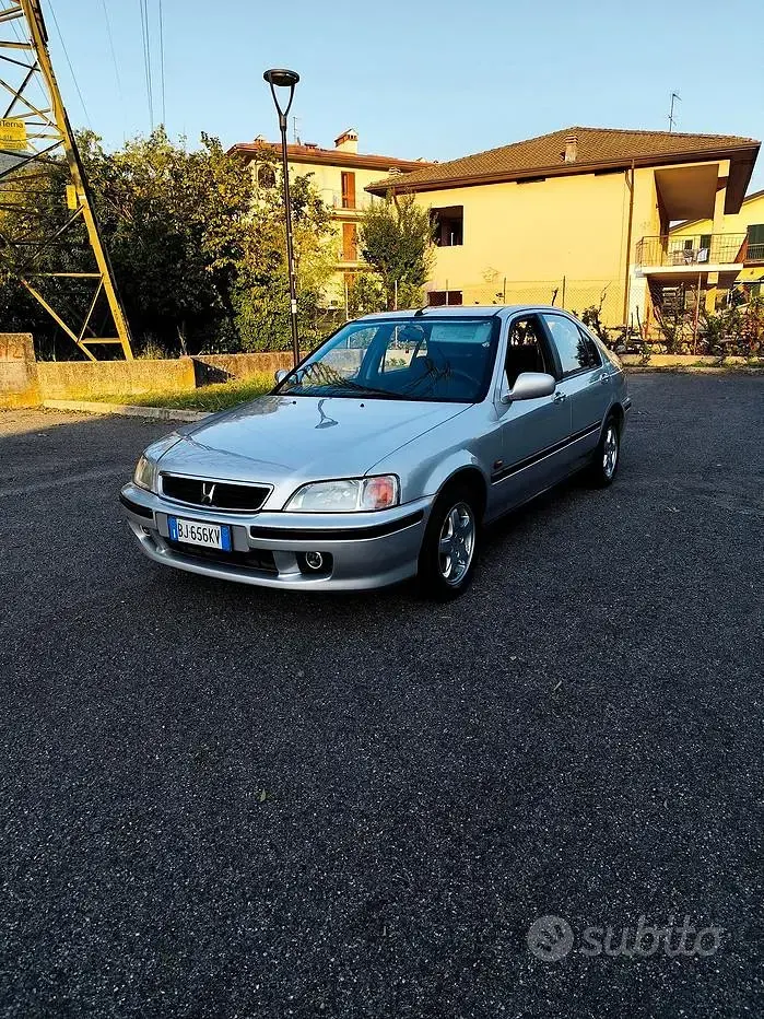 Usata Honda Civic 90 CV (66 kW) 2000 Berlina