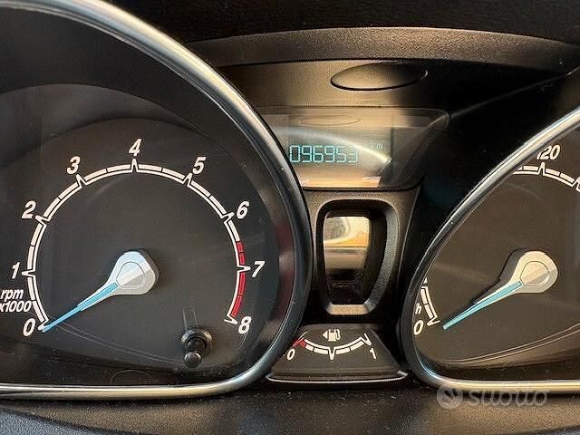 Usado Ford B-MAX Titanium 100 CV (73 kW) 2015 Azul Monovolumen