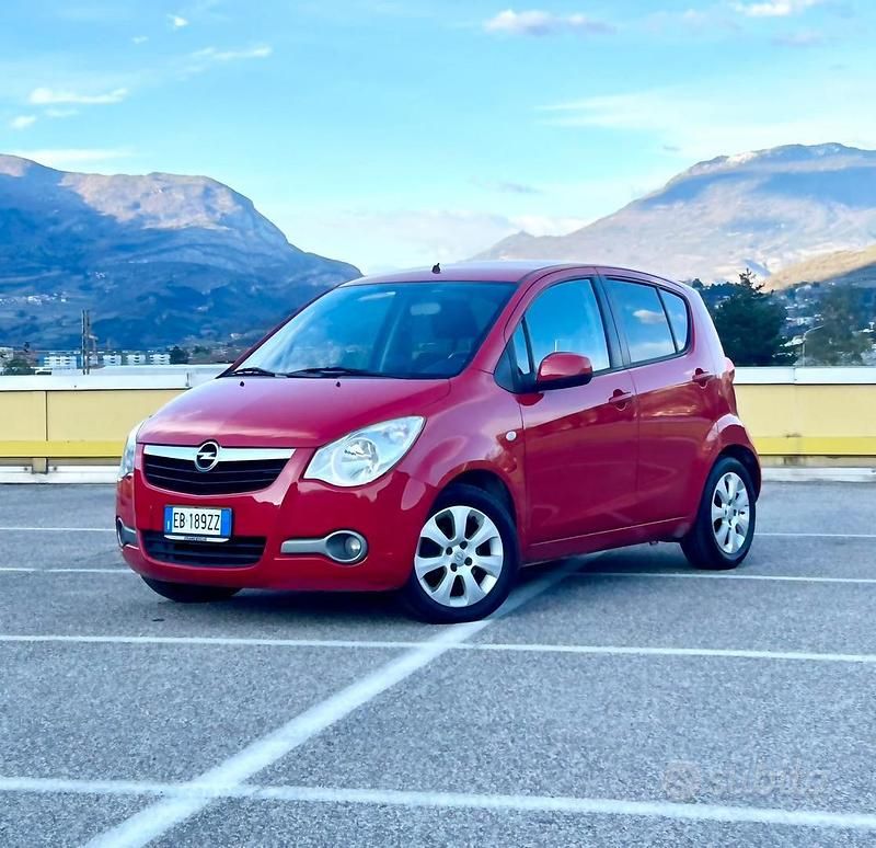 Usata Opel Agila Enjoy 86 CV (63 kW) 2010 Rosso Utilitaria