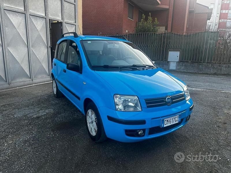 Usata Fiat Panda Active 60 CV (44 kW) 2004 Blu Utilitaria