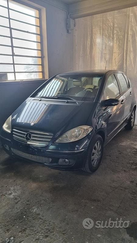 Usata Mercedes A150 95 CV (69 kW) 2006 Blu Utilitaria