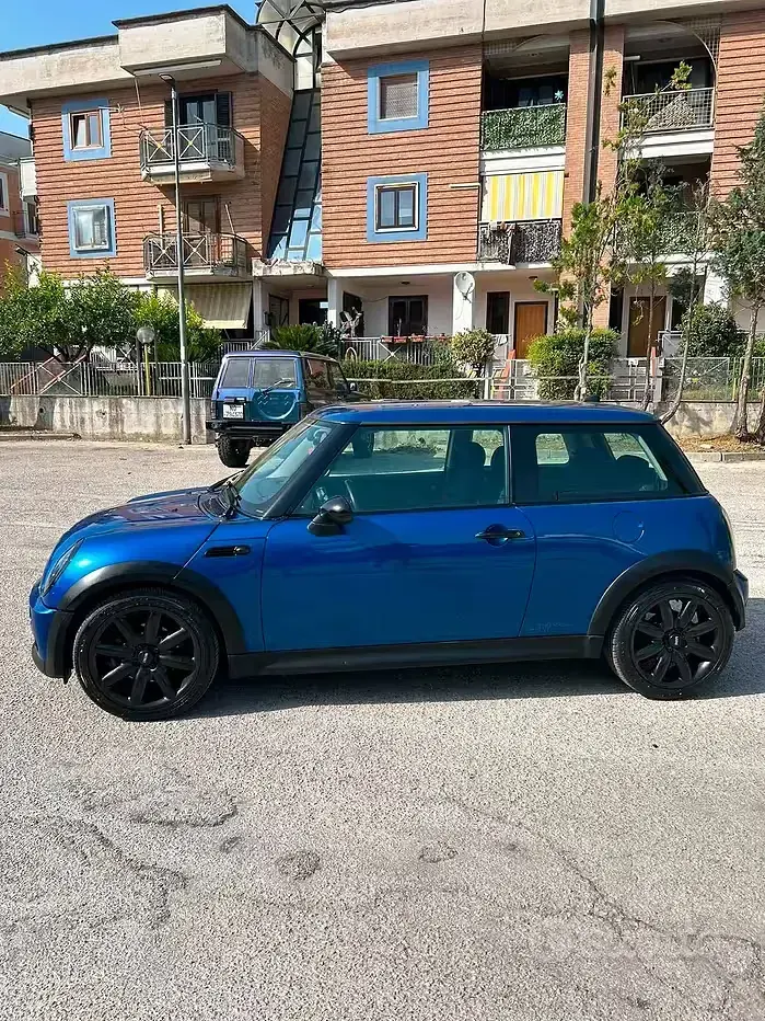 Usata Mini One D Seven 88 CV (64 kW) 2006 Blu Utilitaria