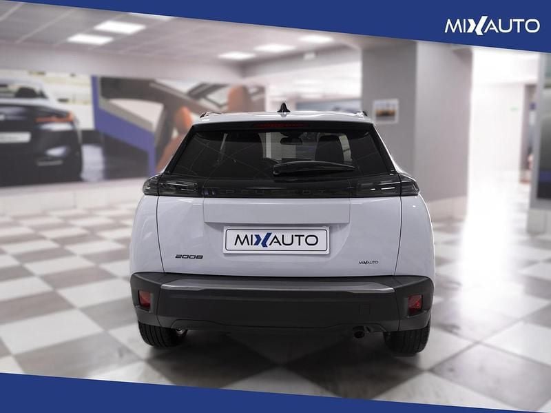 Usata Peugeot 2008 Allure 102 CV (75 kW) 2025 Bianco SUV