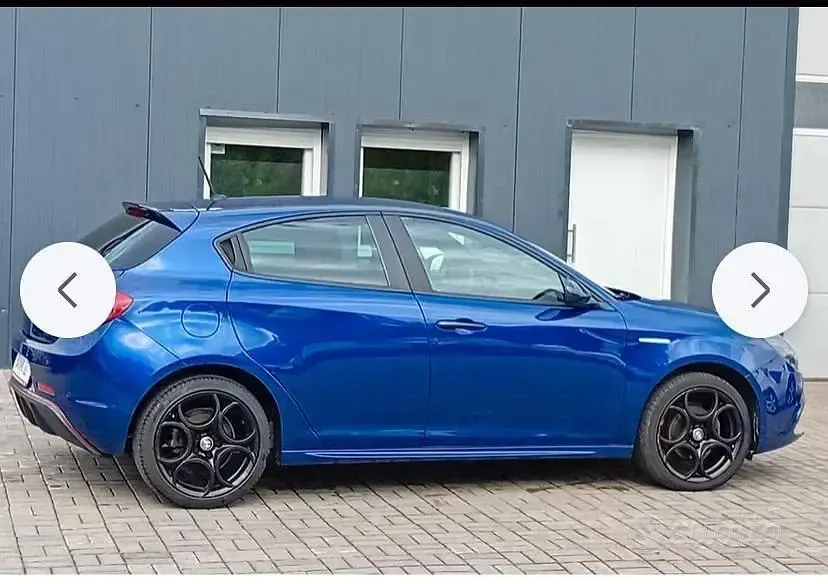 Usata Alfa Romeo Giulietta 120 CV (88 kW) 2019 Bluazzurro Utilitaria