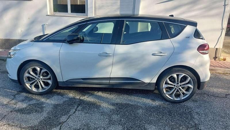 Usata Renault Scénic IV 120 CV (88 kW) 2019 Monovolume