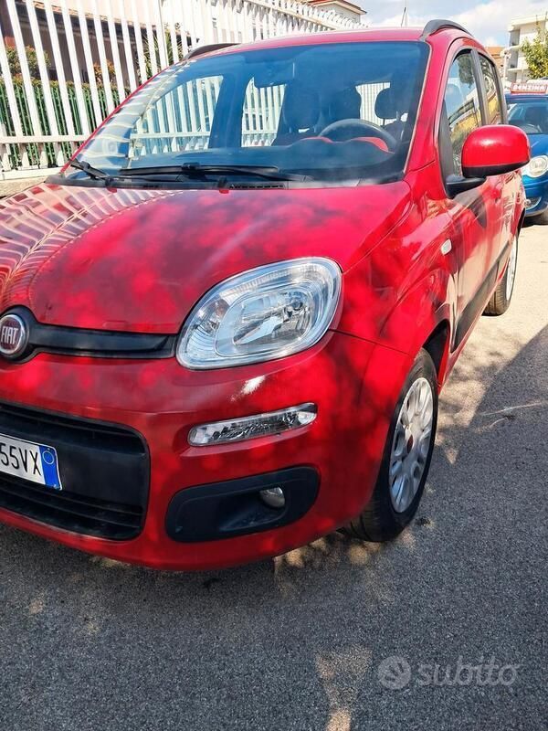 Usata Fiat Panda Easy 69 CV (50 kW) 2015 Rosso Utilitaria