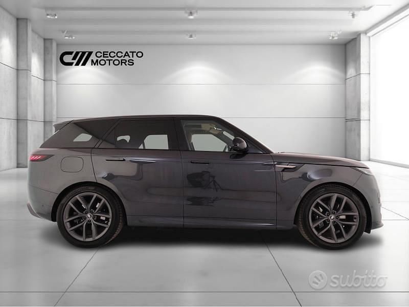 Usata Land Rover Range Rover Sport Dynamic 441 CV (324 kW) 2023 Grigio SUV