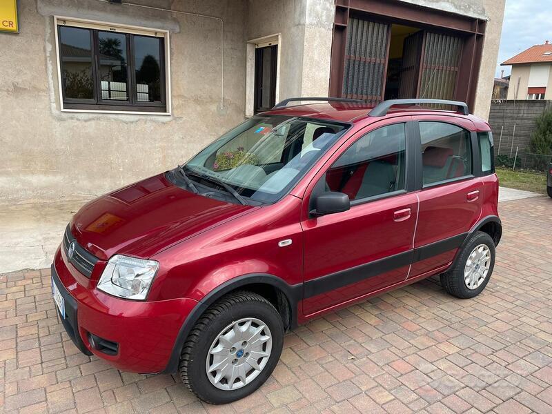 Usato 2006 Fiat Panda 4x4 Benzin (8.000 €)