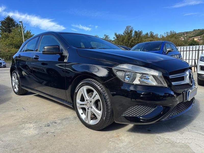 Usata Mercedes A180 109 CV (80 kW) 2014 Nero Berlina