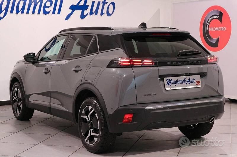 Usata Peugeot 2008 Allure 131 CV (96 kW) 2024 Grigio SUV
