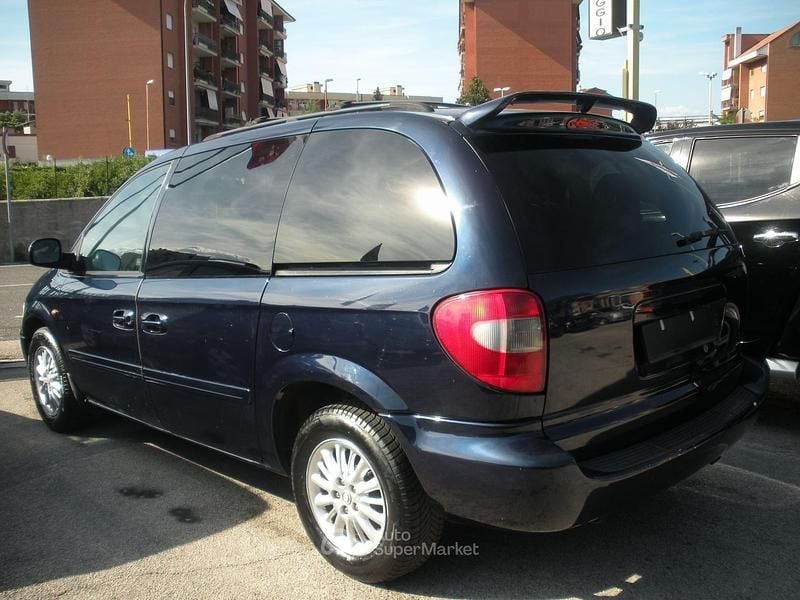 Usata Chrysler Grand Voyager 143 CV (105 kW) 2006 Blu Monovolume