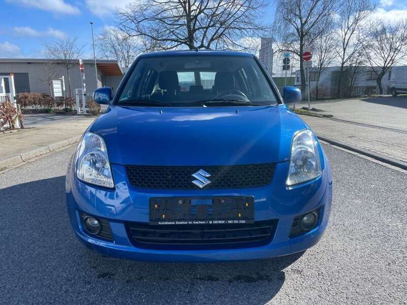 Blu/azzurro Usata 2007 Suzuki Swift GL Due volumi | 2300 € (Ottimo prezzo) - Immagine 1/4