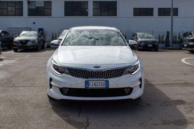 Usata Kia Optima 141 CV (103 kW) 2017 Bianco Berlina