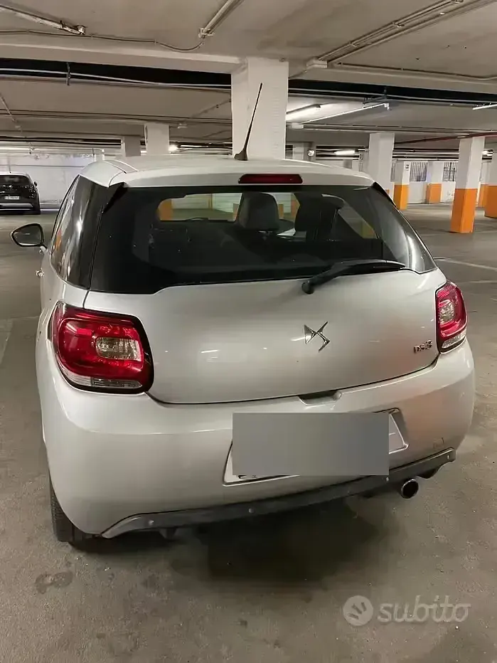 Usata DS Automobiles DS3 So Chic 75 CV (55 kW) 2017 Grigio Utilitaria