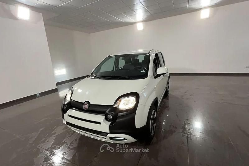 Usata Fiat Panda Cross Cross 69 CV (50 kW) 2023 Bianco Utilitaria