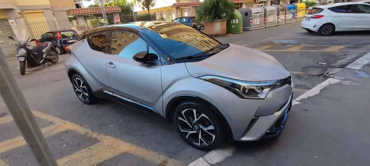 Usata Toyota C-HR Style 98 CV (72 kW) 2017 SUV