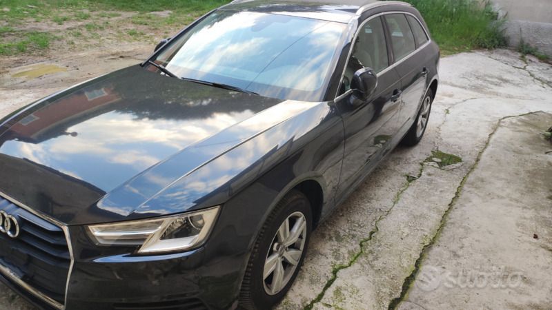 Usata Audi A4 122 CV (89 kW) 2016 Blu Station wagon