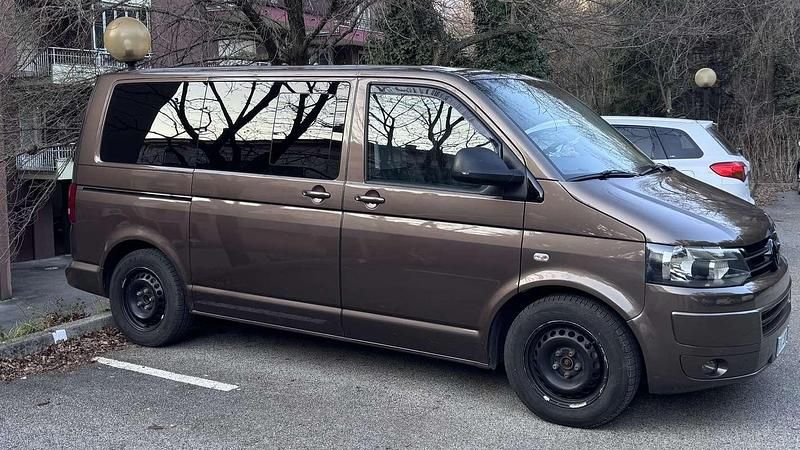 Usata 2012 VW Multivan Startline Furgone | 19.500 € (Buon prezzo) - Immagine 1/3