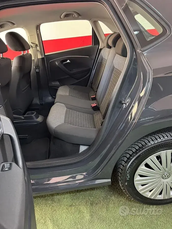 Usata VW Polo 90 CV (66 kW) 2014 Grigio Utilitaria