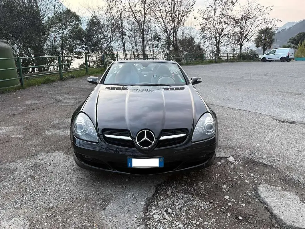 Usata Mercedes SLK200 163 CV (119 kW) 2007 Nero Cabrio
