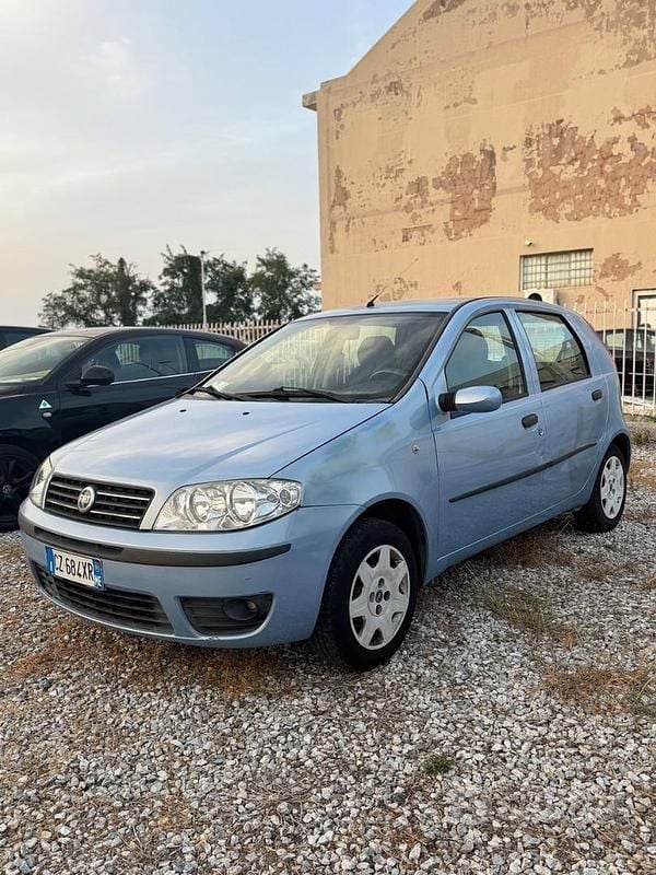 Usata Fiat Punto 2006 Blu Utilitaria