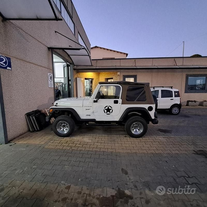 Usata Jeep Wrangler 1997 Bianco SUV
