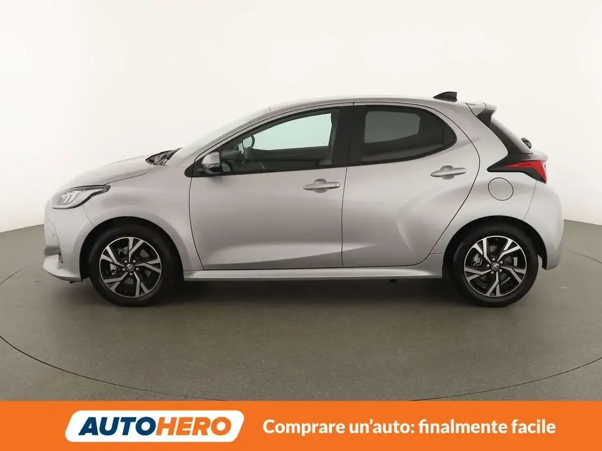 Nuova Toyota Yaris Trend 116 CV (85 kW) 2025 Grigio Utilitaria